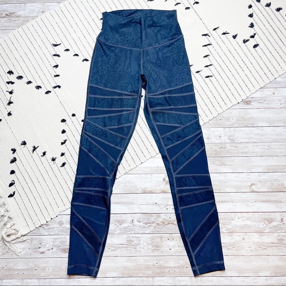 Lululemon High Times Pants Leggings *Tech Mesh Desert Snake Deep Coal Black 2 - Picture 2 of 10